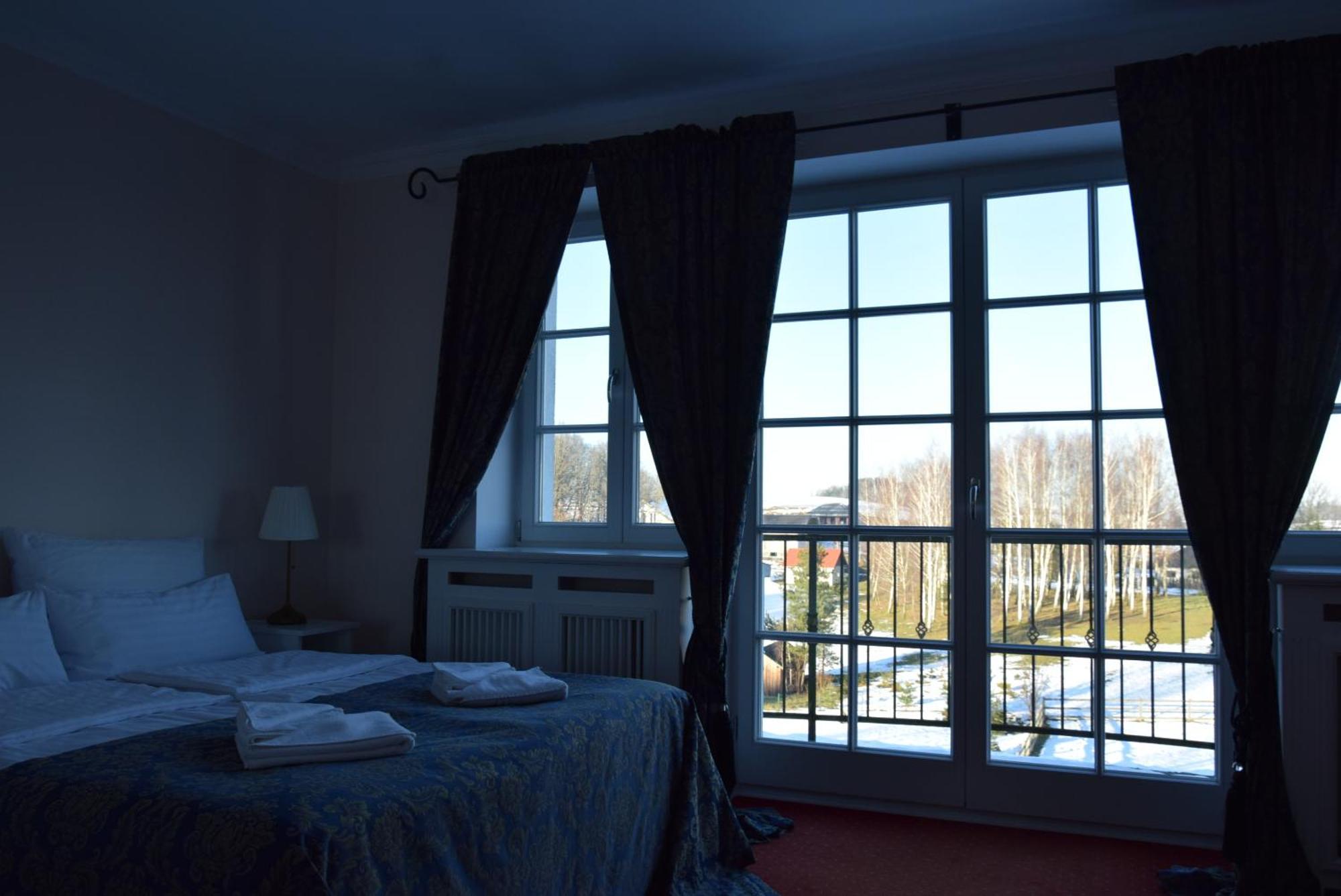 Palac I Folwark Nemino Sierakowice  Extérieur photo