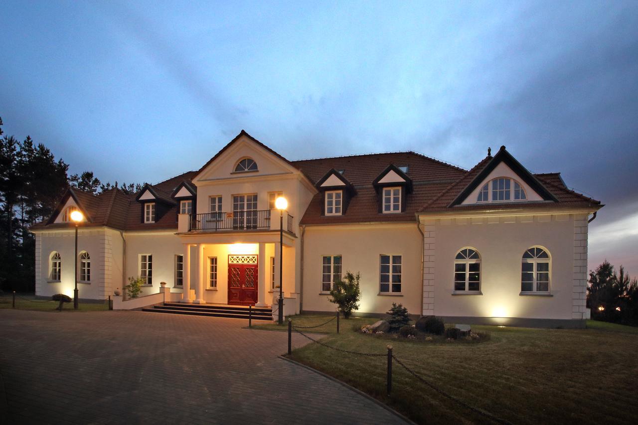 Palac I Folwark Nemino Sierakowice  Extérieur photo