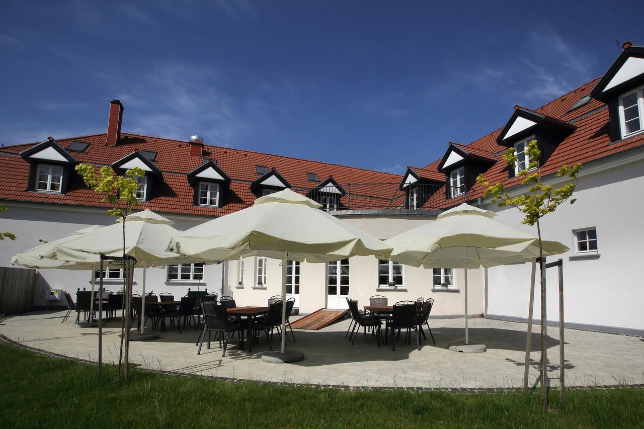 Palac I Folwark Nemino Sierakowice  Extérieur photo