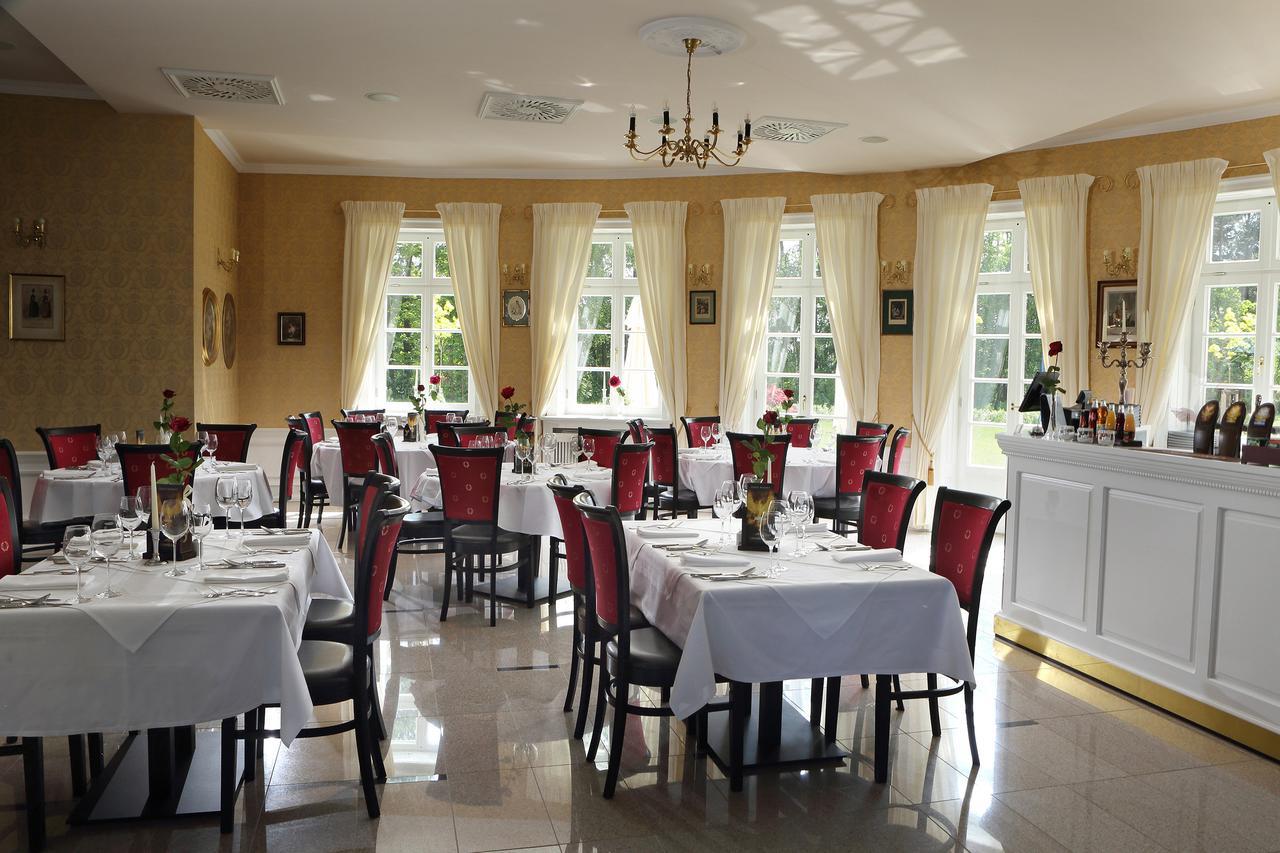 Palac I Folwark Nemino Sierakowice  Extérieur photo