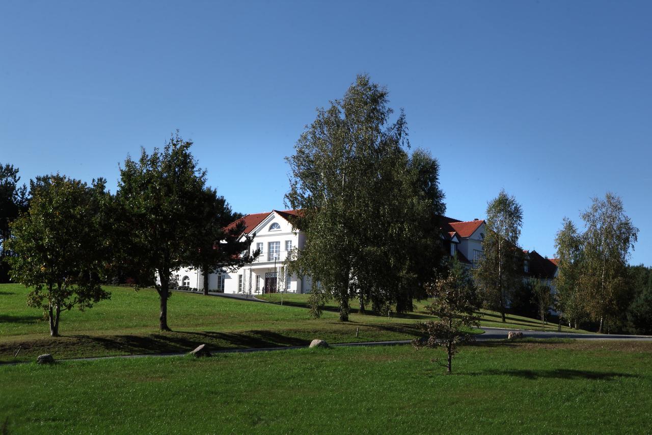 Palac I Folwark Nemino Sierakowice  Extérieur photo