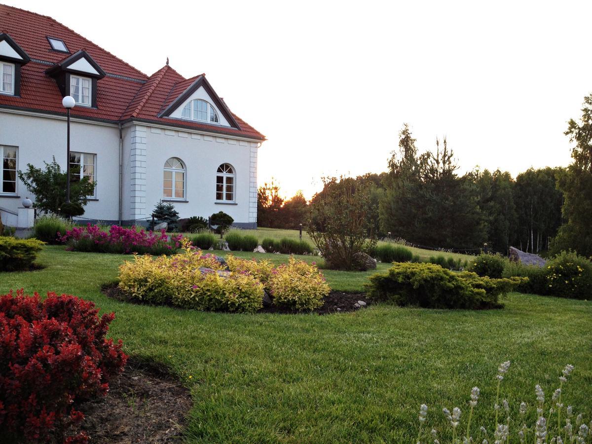 Palac I Folwark Nemino Sierakowice  Extérieur photo