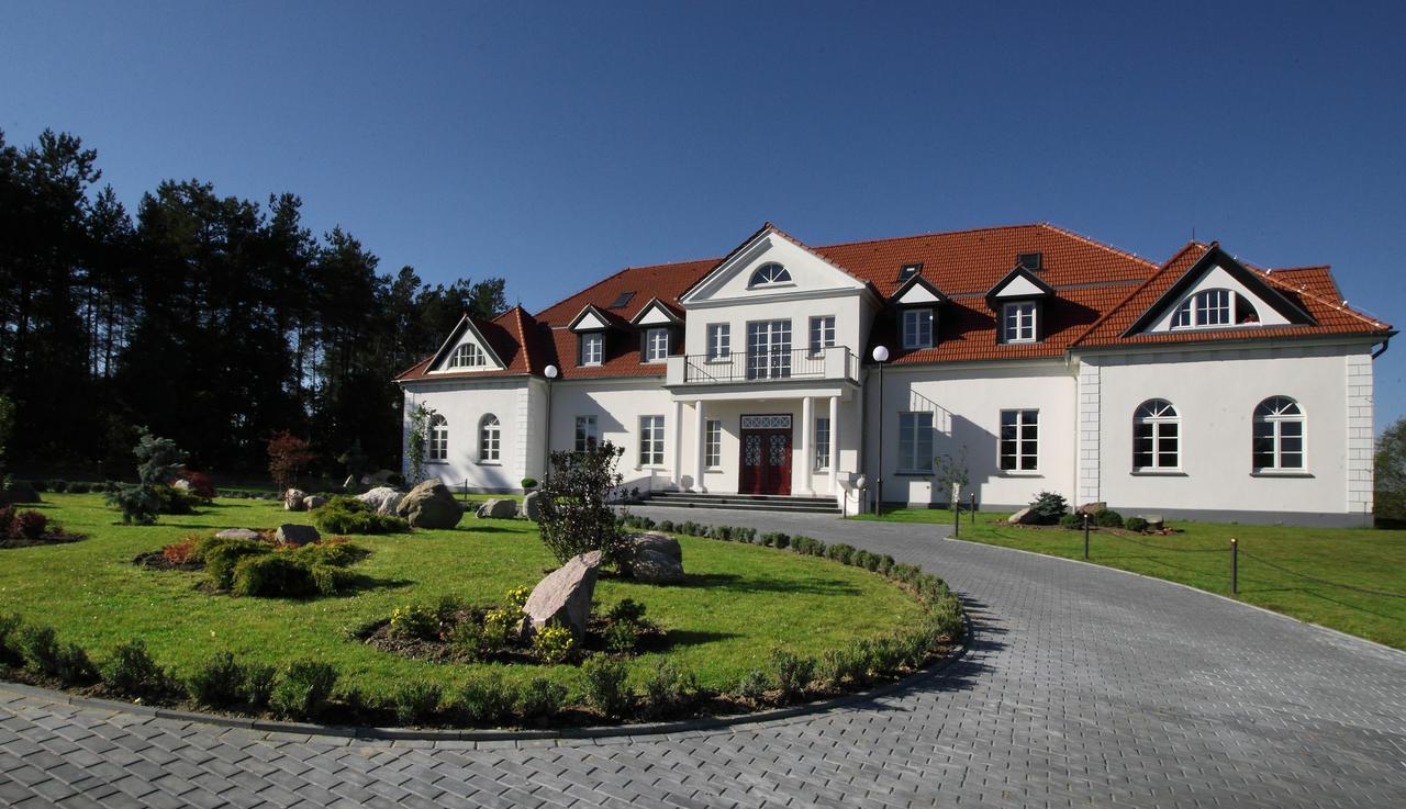 Palac I Folwark Nemino Sierakowice  Extérieur photo