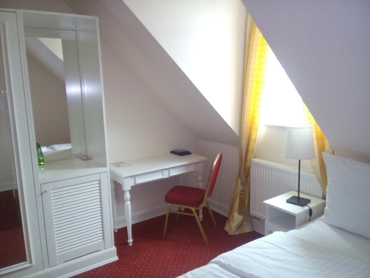 Palac I Folwark Nemino Sierakowice  Extérieur photo